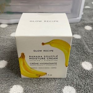 Banana moisture cream